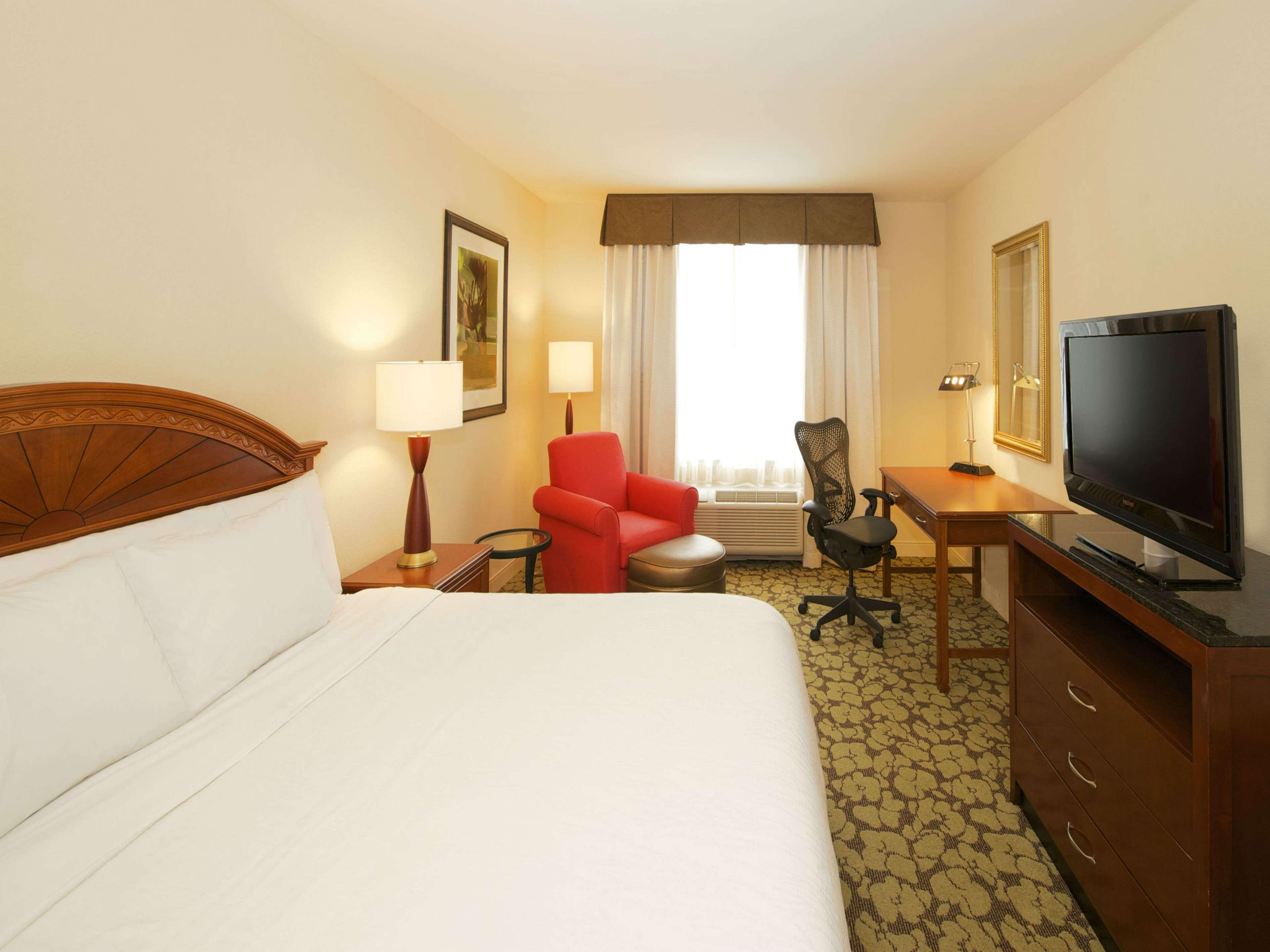 Hilton Garden Inn Virginia Beach Town Center Εξωτερικό φωτογραφία