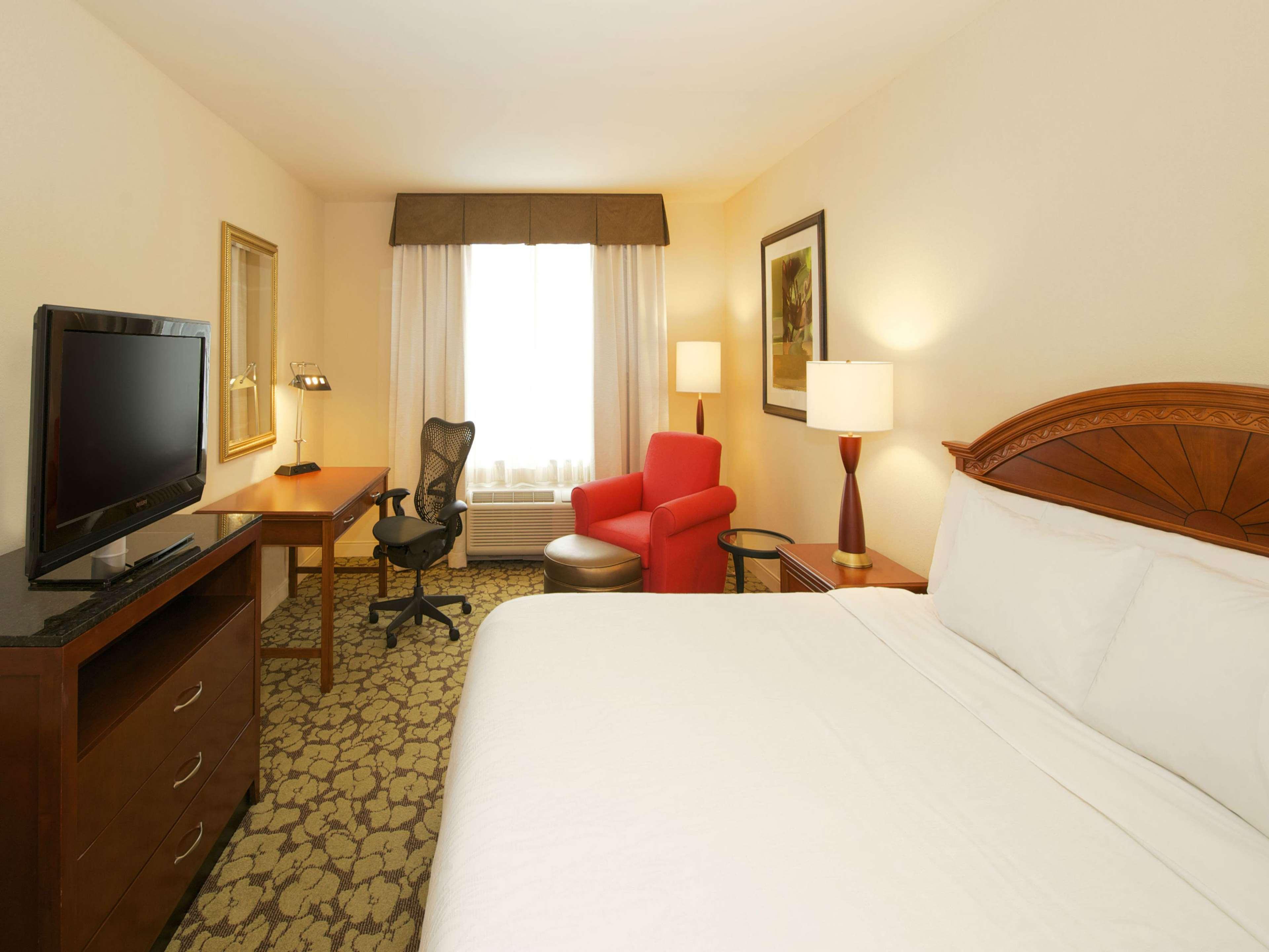 Hilton Garden Inn Virginia Beach Town Center Εξωτερικό φωτογραφία