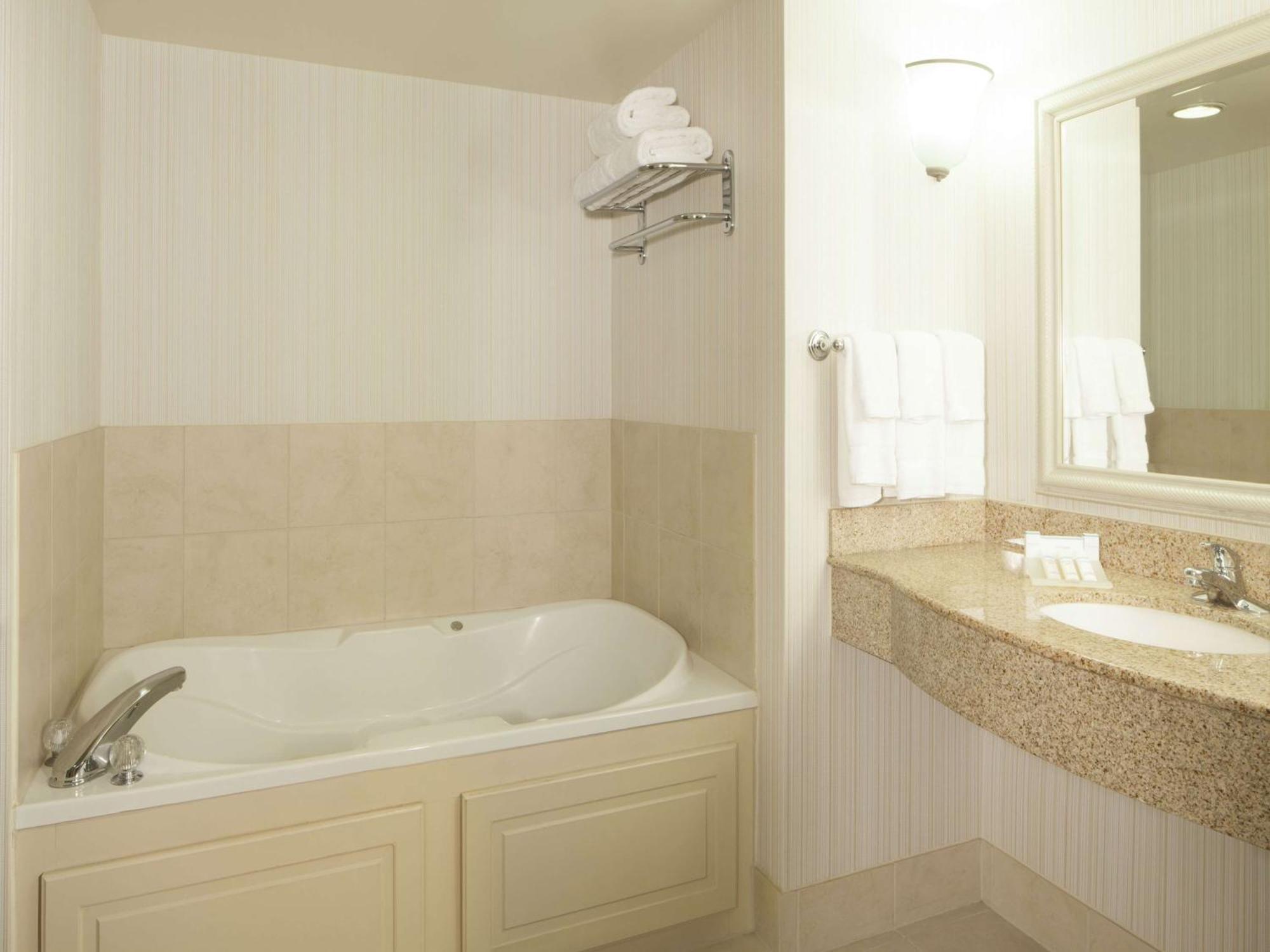 Hilton Garden Inn Virginia Beach Town Center Εξωτερικό φωτογραφία
