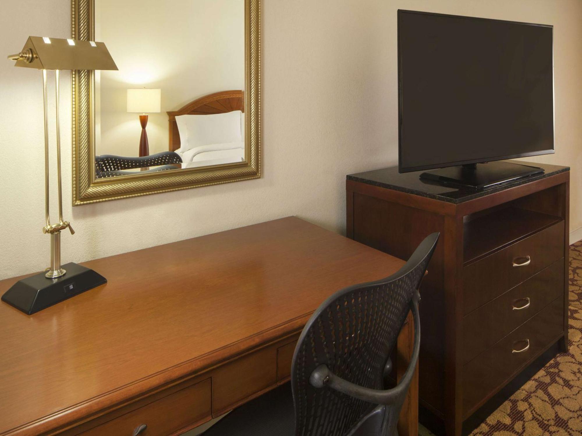 Hilton Garden Inn Virginia Beach Town Center Εξωτερικό φωτογραφία