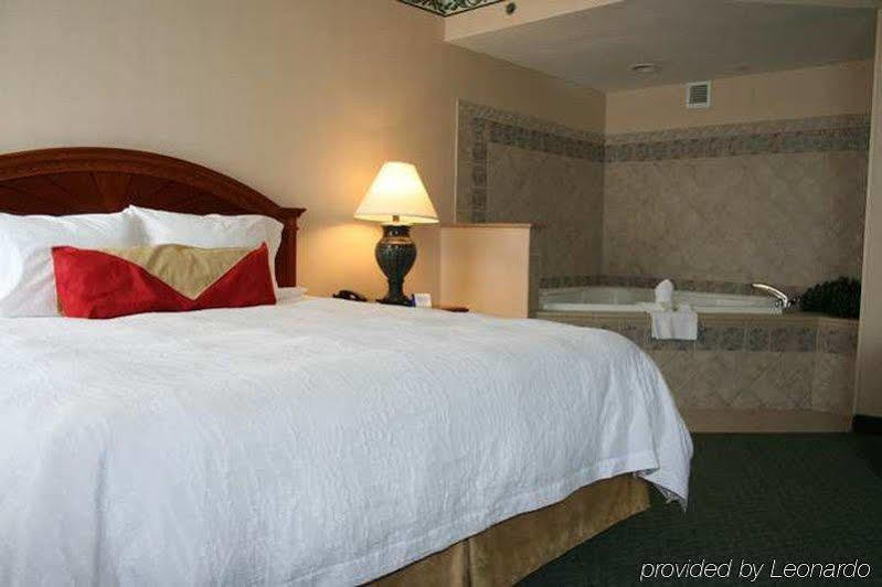 Hilton Garden Inn Virginia Beach Town Center Εξωτερικό φωτογραφία